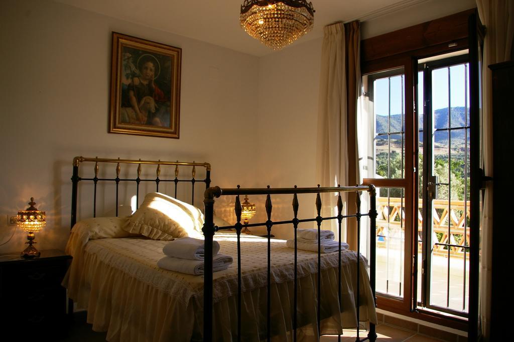 Hostal Y Apartamento Rural Los Naranjos Melegis Exterior photo